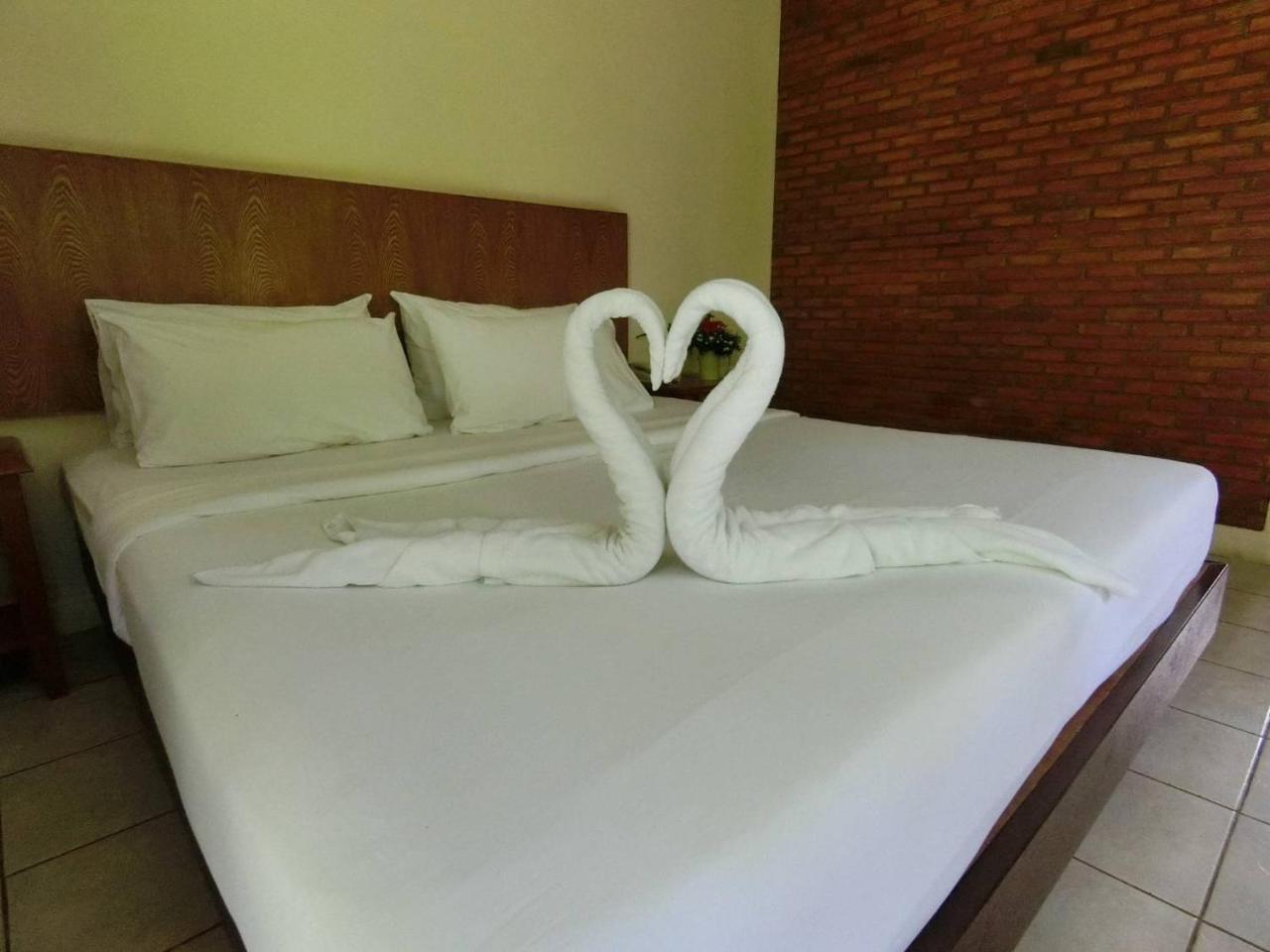 The Cottage Resort Патая Екстериор снимка