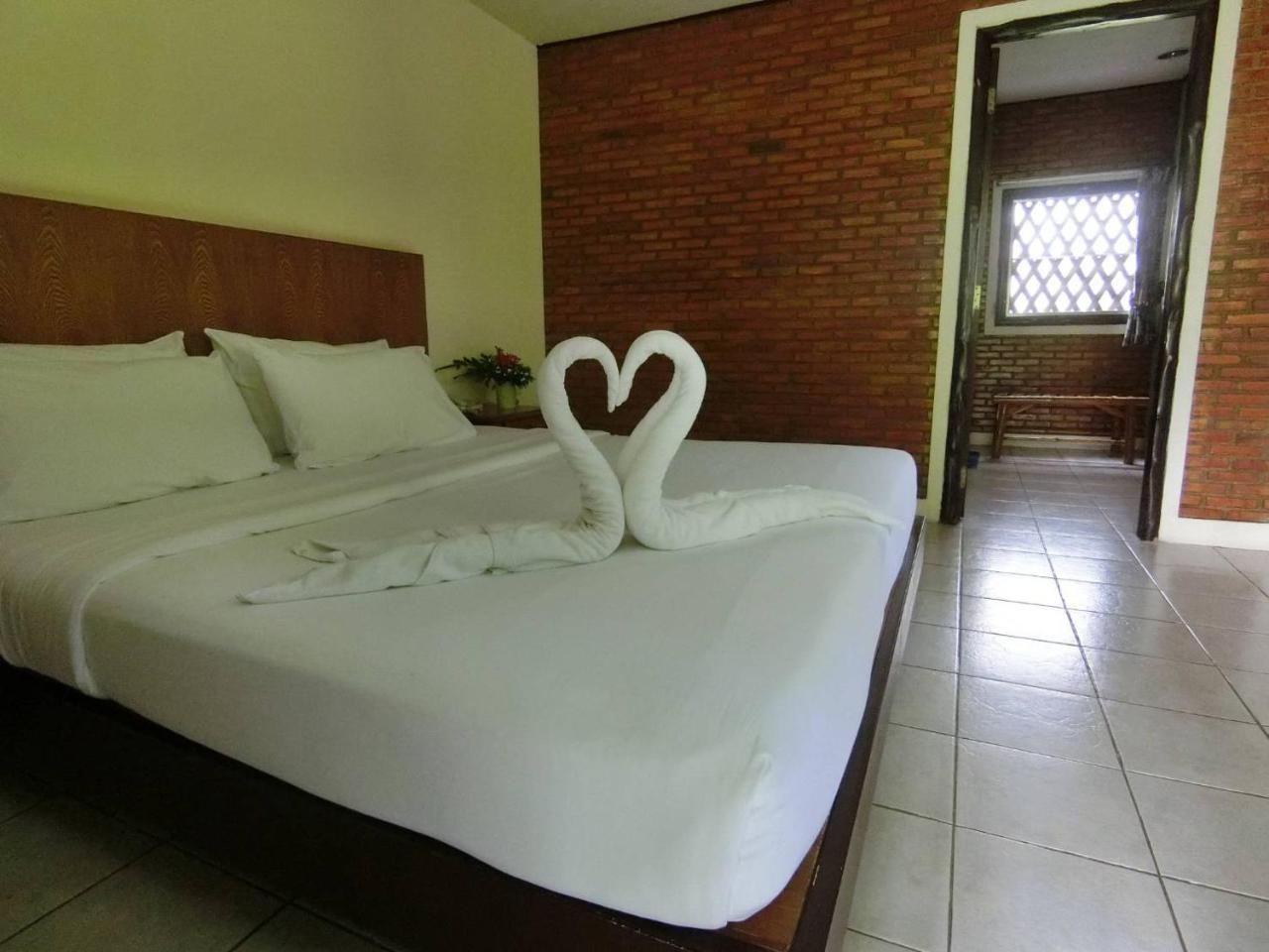 The Cottage Resort Патая Екстериор снимка
