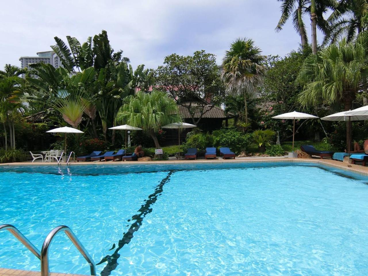 The Cottage Resort Патая Екстериор снимка